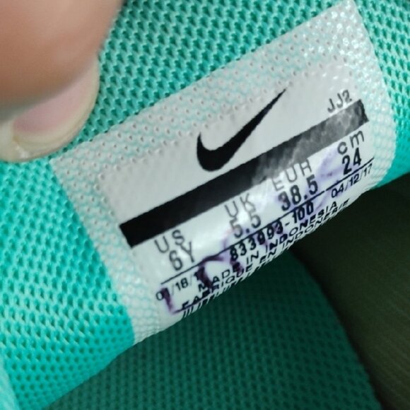 Nike Free Run Running Shoes Big Kid Youth Mint Green Sneakers Size 6 Y Athletic - Picture 12 of 13